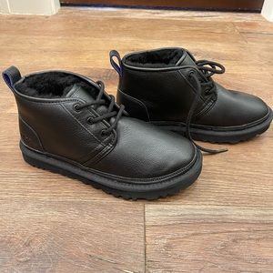 UGG Neumel W7 shearling ankle boot